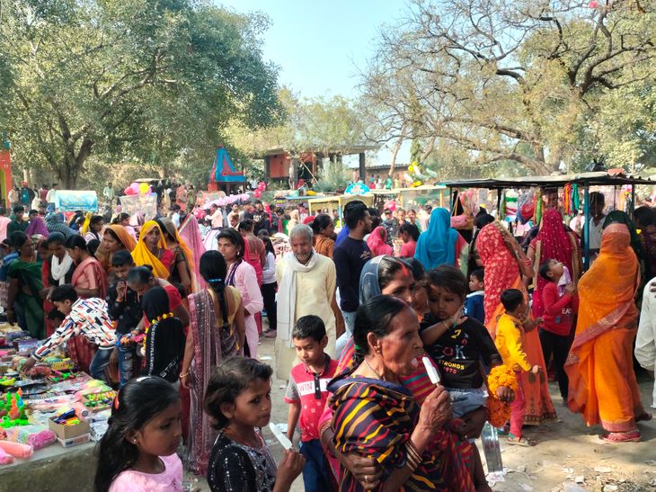 Huge crowd gathered at Shripati Brahma Baba temple on Vasant Panchami
