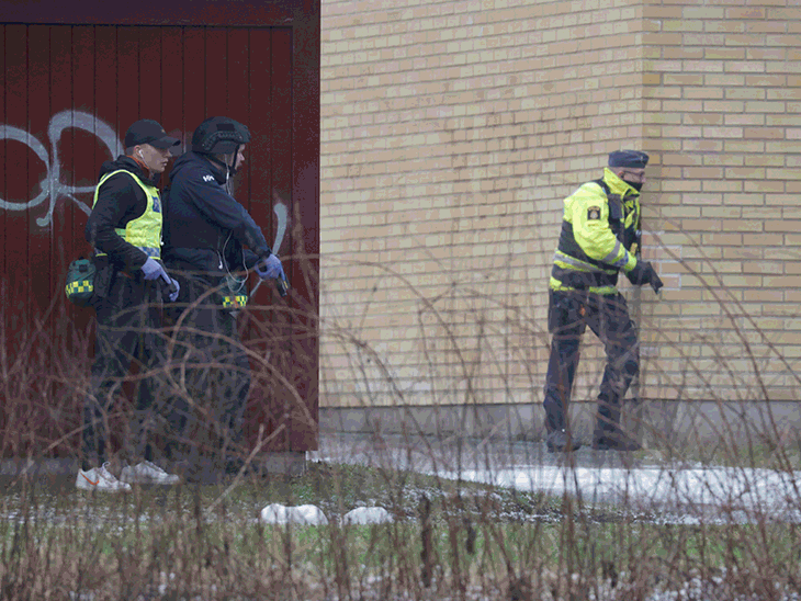 Shooting at adult education centre in Sweden, five injured, 6 injured | स्वीडन के एजुकेशन सेंटर में गोलीबारी, 10 की मौत: हमले का कारण साफ नहीं, हमलावर सीरियाई मूल के होने का दावा