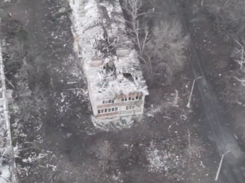 Russia Ukraine War Video Update; Drone Attack | Dzerzhinsk | दावा- यूक्रेन के जर्जिस्क शहर पर रूस का कब्जा: यहां 5 महीने में 26 हजार यूक्रेनी सैनिक मारे गए, 2 गांव भी रूसी कंट्रोल में