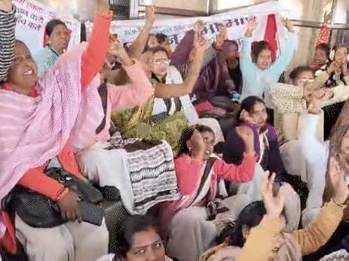 Lucknow Protest Update; Asha Workers | Deputy CM Brajesh Pathak