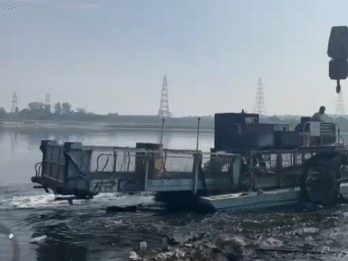 Delhi Yamuna River Pollution Update; LG VK Saxena – PM Modi | BJP AAP | दिल्ली में यमुना की सफाई शुरू: LG वीके सक्सेना ने समय सीमा तय की, नदी में गंदा पानी जाने से रोकने के लिए सख्त निर्देश