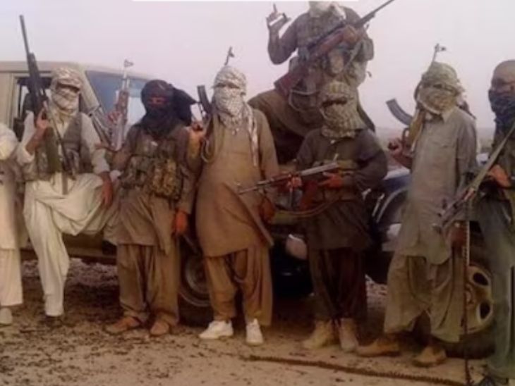 pakistan balochistan 7 people shot dead bus punjab lahore | पाकिस्तान में आतंकियों ने 7 पंजाबियों की हत्या की: गोली मारने से पहले ID कार्ड चेक किया, बलूचिस्तान से लाहौर जा रहे थे