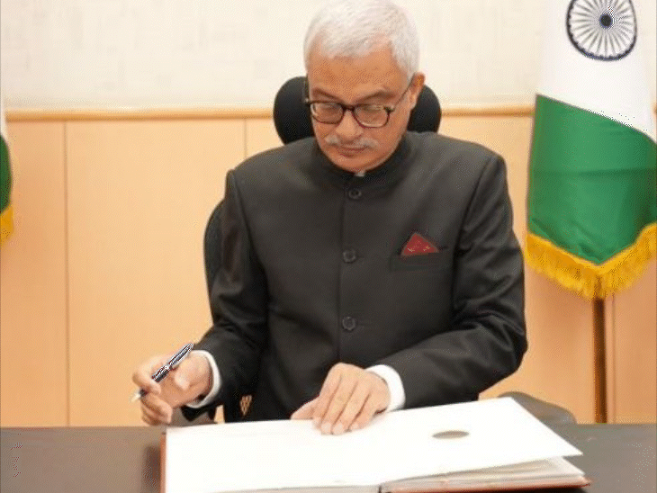 Haryana Chief Secretary Dr. Vivek Joshi EC Delhi Joining IAS Anurag ...