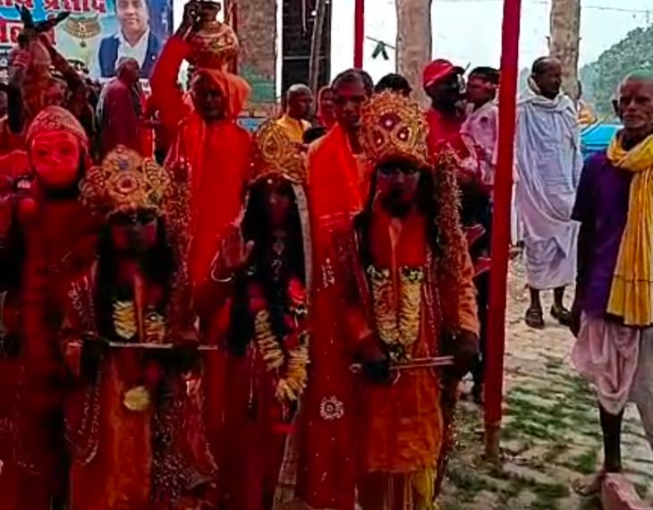 Kalash Yatra was taken out with tableau in Mukteshwar Sthan Devhar ...