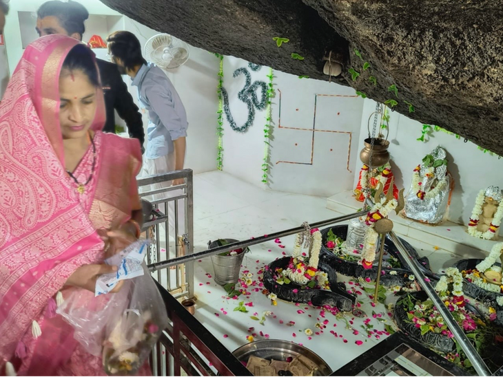 Rally of devotees at Harni Mahadev temple