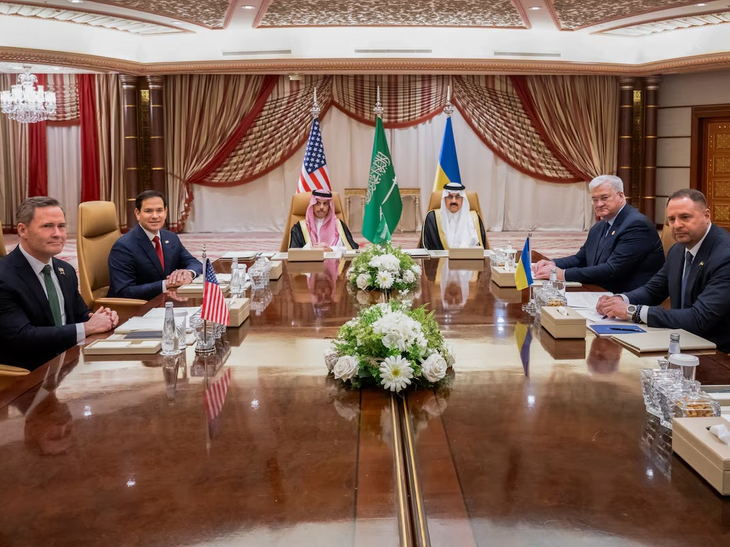 Ukraine agrees to 30-day ceasefire | जेलेंस्की 30 दिन के युद्धविराम के लिए तैयार: अमेरिका-यूक्रेन में 8 घंटे चली बैठक; अब रूस की सहमति का इंतजार