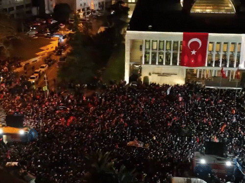 Turkey Istanbul Protest Photos Update; University | Ekrem Imamoglu | तुर्किये में विपक्षी नेता की गिरफ्तारी के बाद प्रदर्शन शुरू: 100 से ज्यादा लोग हिरासत में, इस्तांबुल में सड़कें, मेट्रो स्टेशन बंद