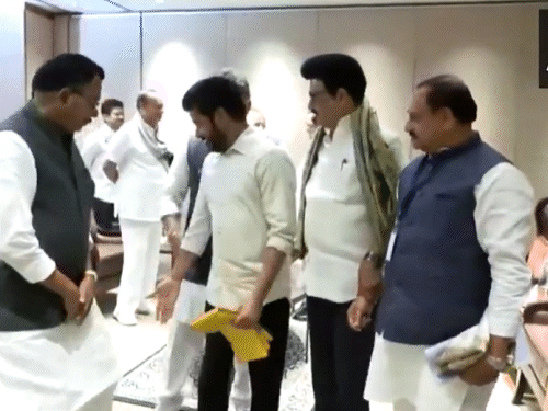 Tamil Nadu Delimitation Issue; M.K. Stalin | BJP Naveen Patnaik | परिसीमन पर चेन्नई में तमिलनाडु समेत 5 CM की बैठक: स्टालिन बोले- हमारी पहचान खतरे में पड़ जाएगी, संसद में सीटें कम नहीं होनी चाहिए