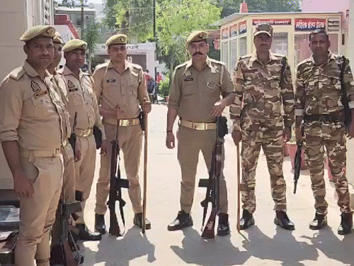 Jama Masjid Committee chief Zafar Ali in Sambhal police custody | संभल जामा मस्जिद के सदर को पुलिस ने उठाया: हिंसा को लेकर जफर अली से कोतवाली में पूछताछ; मस्जिद पर RAF तैनात – Sambhal News