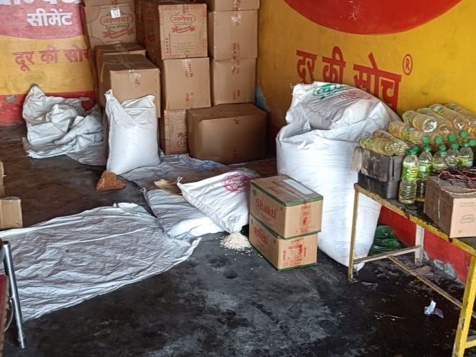 Goods worth Rs 2 lakh stolen from a warehouse in Kanpur | कानपुर में ...