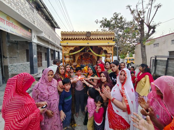 Jyoti Kalash Rath Yatra of Gayatri Parivar reached | गायत्री परिवार की ...