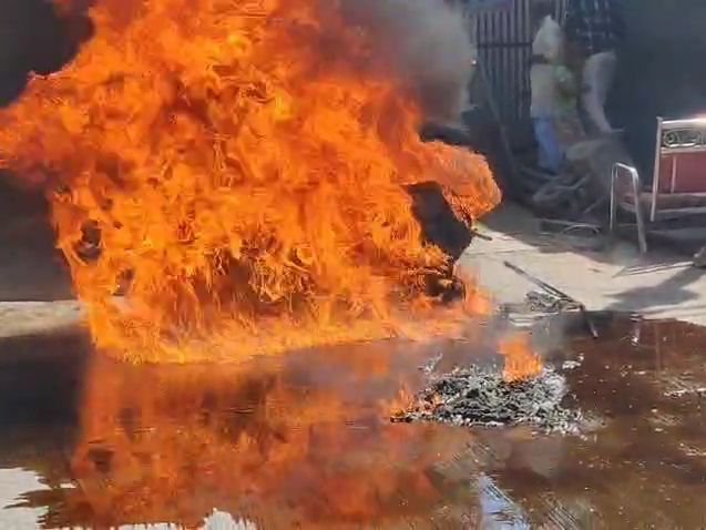 A short circuit caused a huge fire in a welding machine