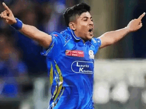 Mumbai Indians Bowler Ashwini Kumar Punjab Mohali Connection | IPL 2025 update | MI vs KKR | IPL डेब्यू में 4 विकेट लेने वाले अश्विनी कुमार कौन: पंजाब में जन्मे, 30 रुपए पॉकेट मनी में गुजारा किया, MI ने ₹30 लाख में खरीदा – Chandigarh News
