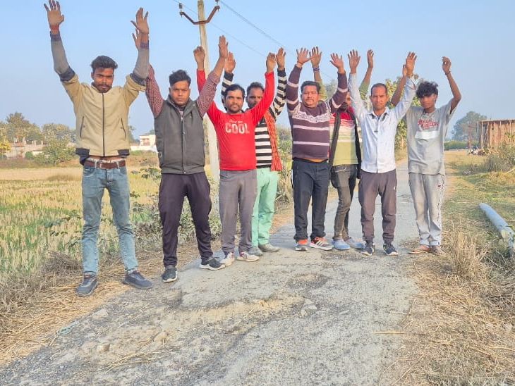 The road from Motipur to Suganagar Dumri is dilapidated | मोतीपुर ...