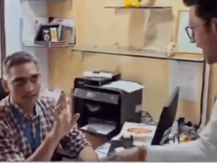 If you want to work in Mumbai, you will have to learn Marathi- MNS | मुंबई में काम करना है, तो मराठी सीखनी होगी: MNS कार्यकर्ता की बैंक मैनेजर को चेतावनी, वीडियो वायरल, राज्य भाषा में काम करने का दवाब बनाया