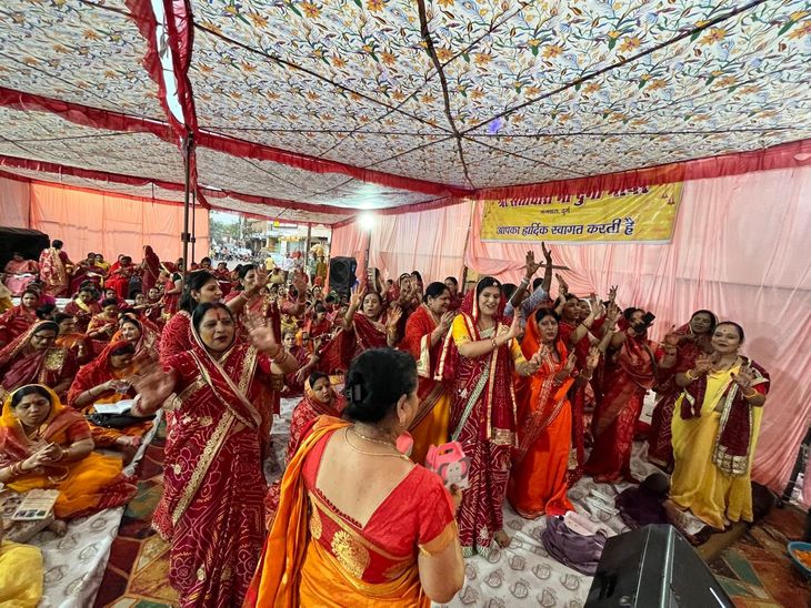 Women rejoiced in the Mangalpath of Dadi Rani Sati and presented study ...