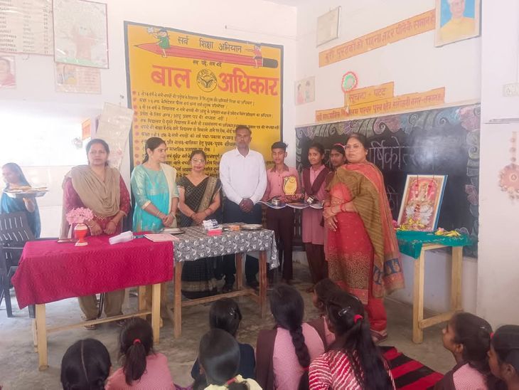 Annual function of Parwar Pre School in Lucknow