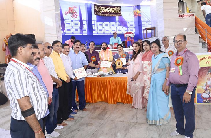 Tableaux and Chhaj troupes felicitated at the conclusion of Cheti Chand ...