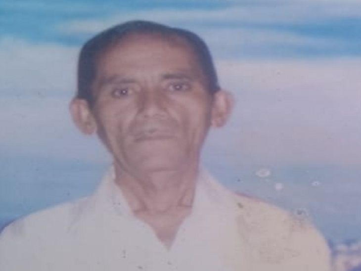 Elderly man died after being hit by a train
