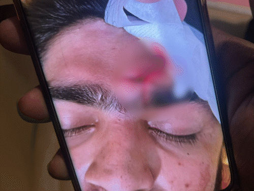 पुराण के छह के साथ फ्लैश फैन का सिर। वीडियो: एसपी वर्कर्स इन एलएसजी बनाम जीटी मैच में पोस्टर के साथ, उन्होंने कहा – धन्यवाद अखिलेश भिया – लखनऊ समाचार