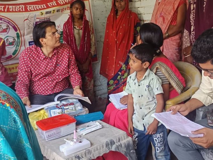 Vaccination at VHSND camp in Siddharthnagar