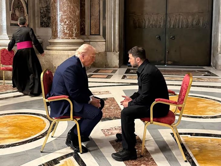 US Ukraine Minerals Deal Update; Donald Trump | Volodymyr Zelensky | अमेरिका-यूक्रेन के बीच मिनरल डील हुई: यूक्रेनी खनिज के बदले देश के रिडेवलपमेंट में निवेश करेंगे ट्रम्प; कई महीनों की बातचीत के बाद समझौता