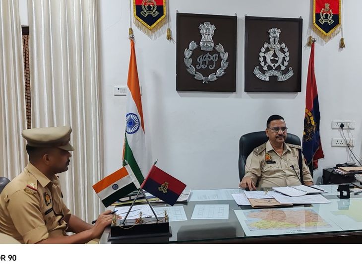 South DCP inspected the orderly room of Hanumanth Vihar police station