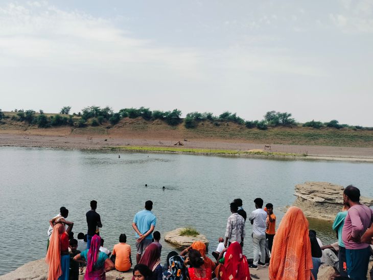 A young man drowned while bathing in the Kali Sindh river