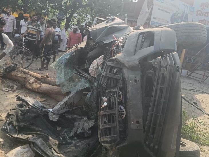 High speed Scorpio car collided with a tree