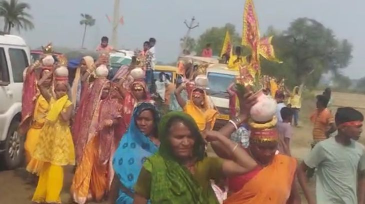 A grand Kalash procession was taken out for Shri Ram Katha | श्रीराम ...