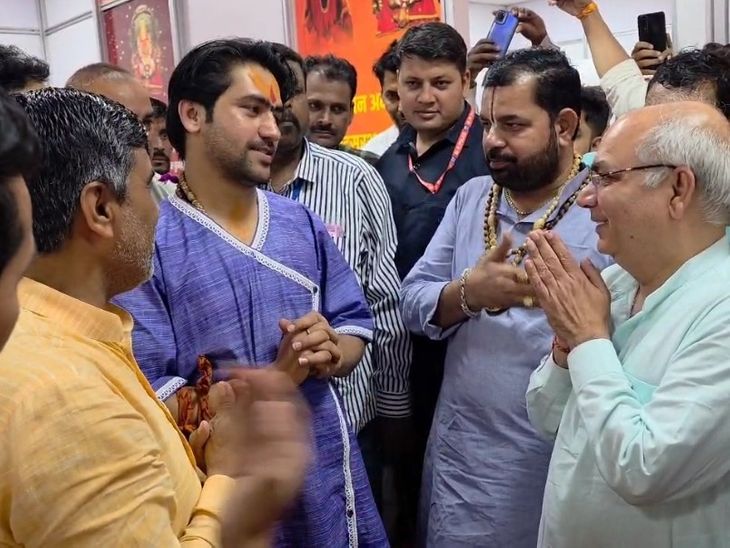 Bageshwar Dham's 131km Yatra:  MP's Spiritual Journey Begins! news image