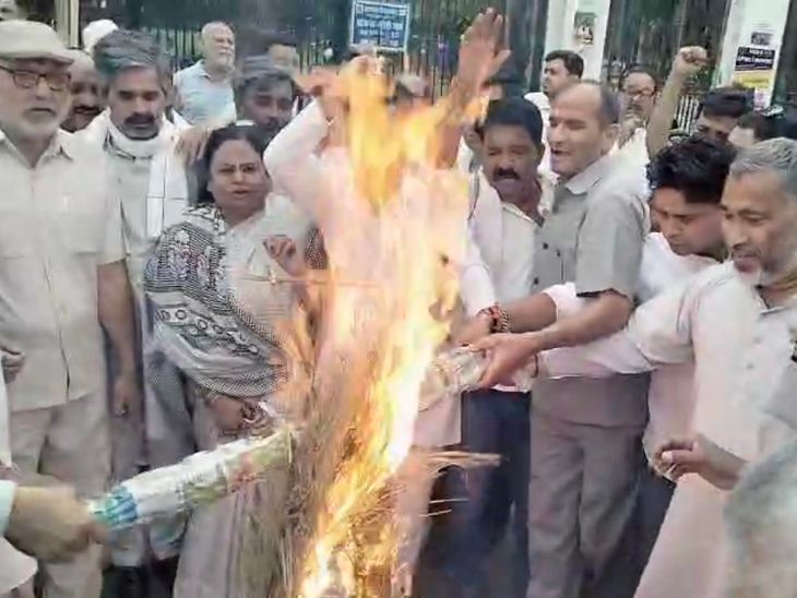 MP Deputy CM's Army Remarks Spark Gwalior Fury! news image