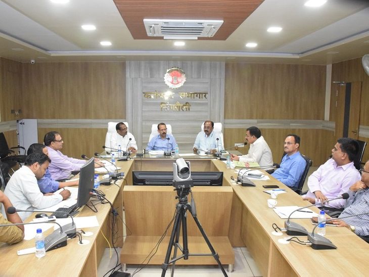 Singrauli Hospital Upgrade: ACs, Ambulances & More! news image