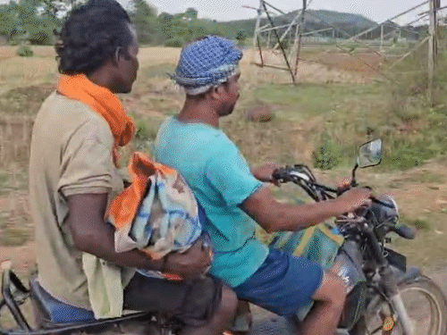 National Health Crisis: 10,000 Bribe Demand Shocks Sarguja news image