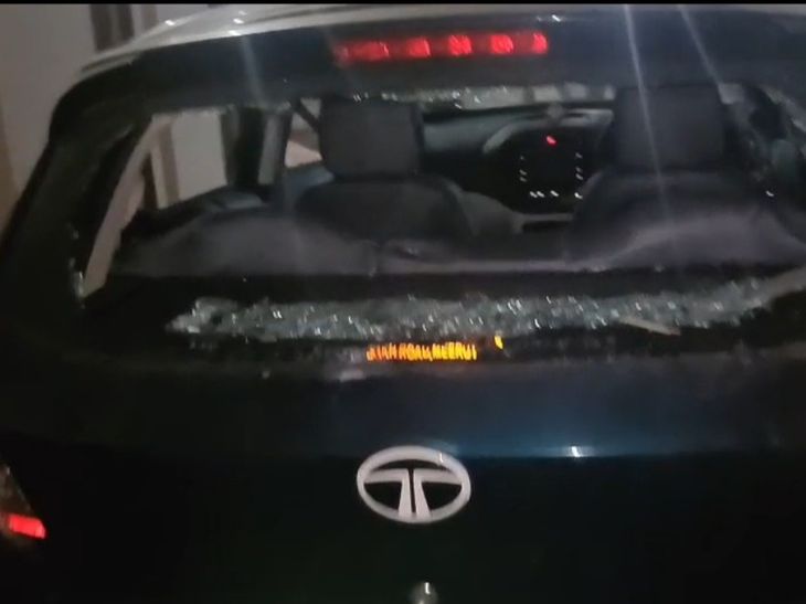 Attack on overtaking car in Meerut