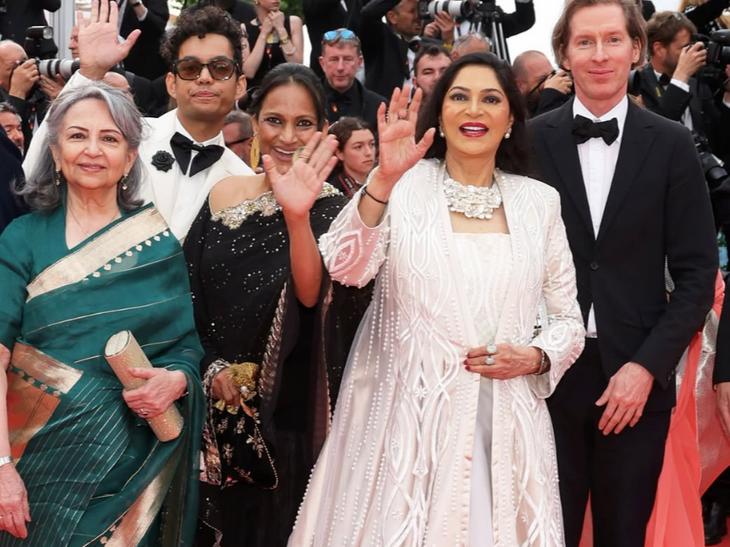 Stunning photos of Sharmila Tagore and Simi Garewal at the Cannes Film Festival. Bollywood legends grace the red carpet.