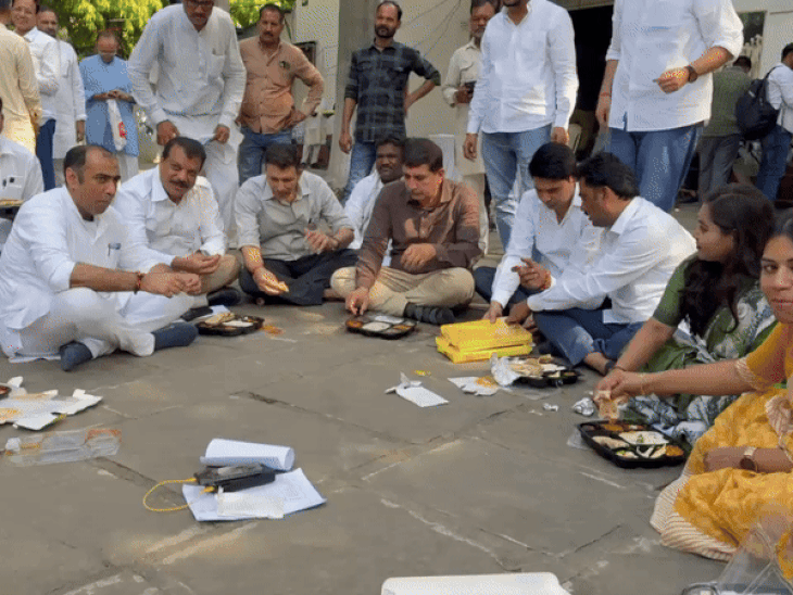 A news image related to the recently unveiled Congress party's plan in Vidisha, Madhya Pradesh.  #IndianPolitics #CongressPlan