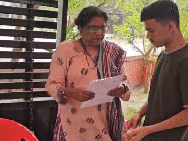 Image related to the Madhya Pradesh NEET case hearing in High Court.  A committee has been demanded to investigate the matter. #NEETExam #MadhyaPradesh