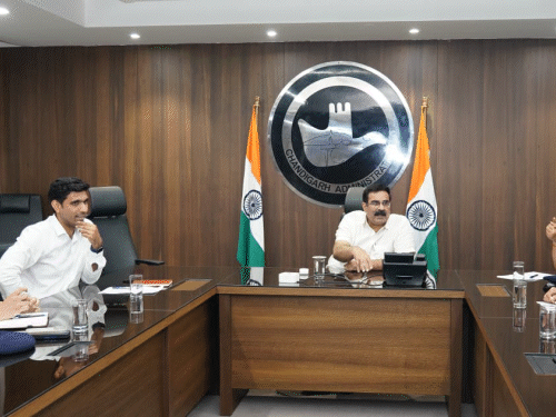 10 minute blackout in Chandigarh tomorrow | चंडीगढ़ में नहीं होगा ऑपरेशन शील्ड: कल का ब्लैकआउट और मॉक ड्रिल स्थगित, आदेश जारी – Chandigarh News