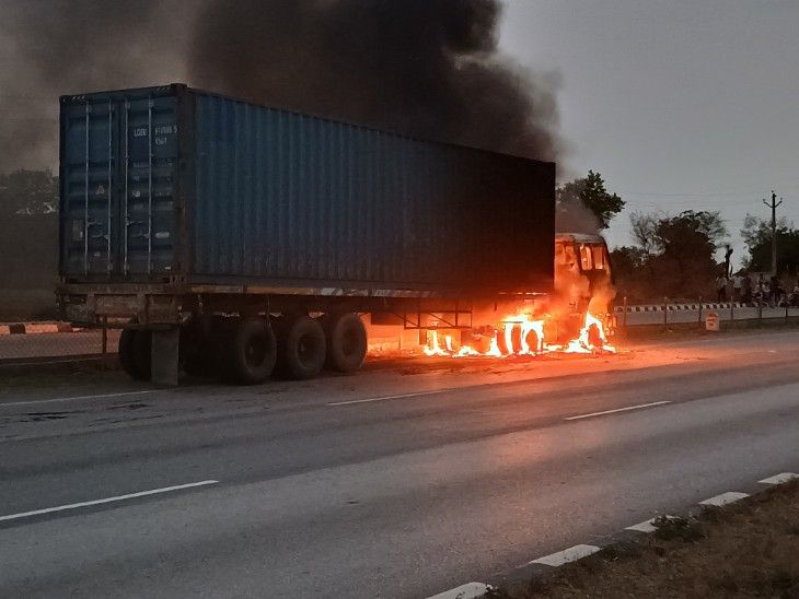 Tires of a moving container caught fire