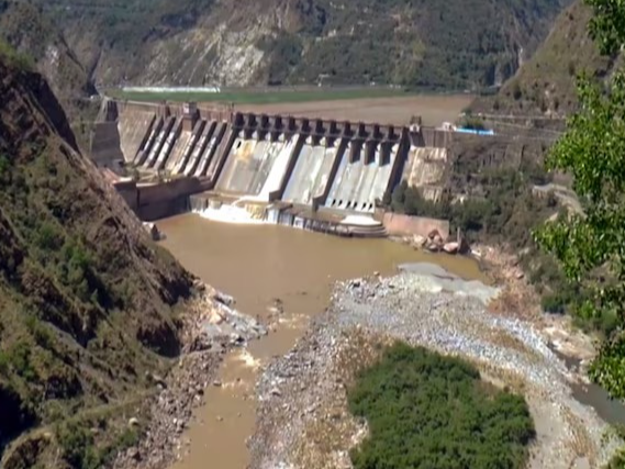 Pakistan Water Crisis Situation; Kharif Crops | Indus Jhelum Chenab | पाकिस्तान की नदियों में 21% पानी की कमी: खैबर प्रांत के बांधों में 50% से भी कम पानी; किसान बुवाई संकट से जूझ रहे