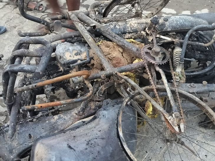 Fire in a shop in Harora due to short circuit
