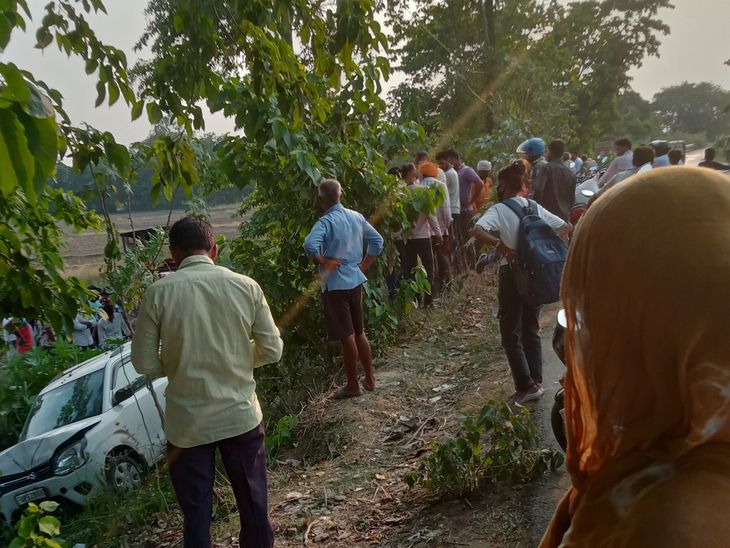 Uncontrolled Bolero came off the road near Majhananala