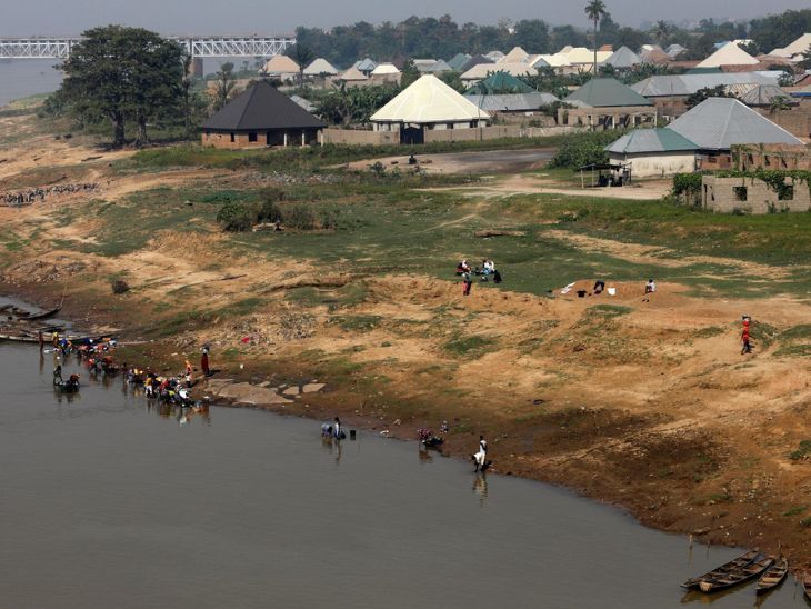 Nigeria Town Mass Murder Case; Benue Firing Attack | Yelwata | नाइजीरिया के बेन्यू में 100 लोगों की गोली मारकर हत्या: सैकड़ों घायल, कई लापता; बंदूकधारियों ने कई परिवारों को घरों में बंद कर जिंदा जलाया