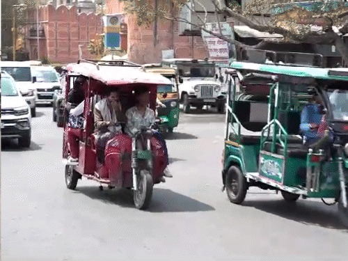 E-rickshaws banned in entire Jaipur except Parkota