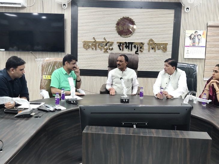 A meeting was held regarding the arrival of CM in Bhind