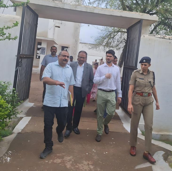 District judge arrived to inspect the sub-jail