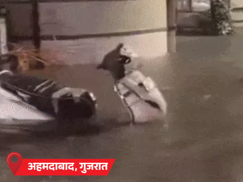 हिमाचल-जम्मू में बादल फटने से 8 की मौत:अहमदाबाद में बाढ़ जैसे हालात, पानी में डूबे घर; आज देश के सभी राज्यों में बारिश- INA NEWS