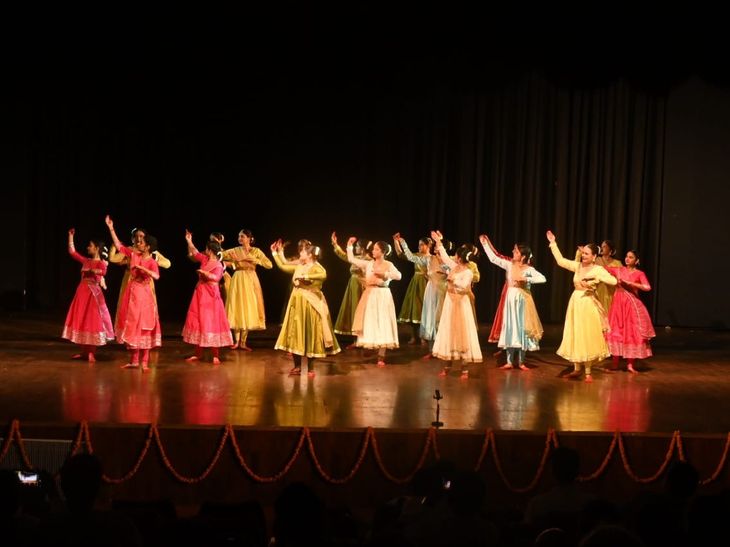 Kathak program 'Navprabhat' organized in Lucknow
