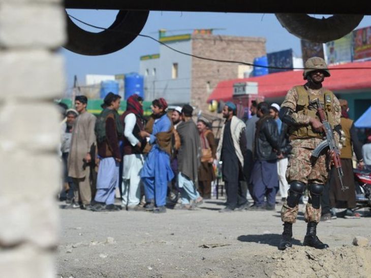 Pakistan Suicide Attack Video Update; Khyber Pakhtunkhwa | Army | पाकिस्तान ने भारत पर सुसाइड बम अटैक का आरोप लगाया: इसमें 13 सैनिक मारे गए थे; विदेश मंत्रालय बोला- पाकिस्तानी सेना का बयान अवमानना लायक